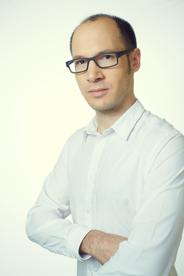 izr. prof. dr. Bor Kos, univ. dipl. inž. el. : izredni profesor in asistent