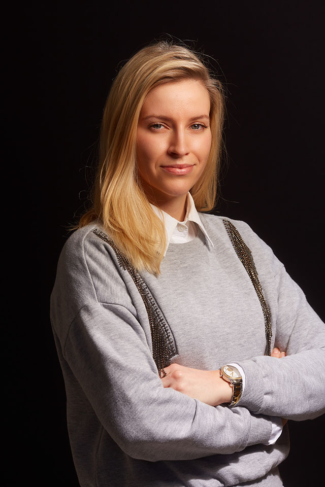 dr. Anja Blažič, mag. mikrobiol. : raziskovalka